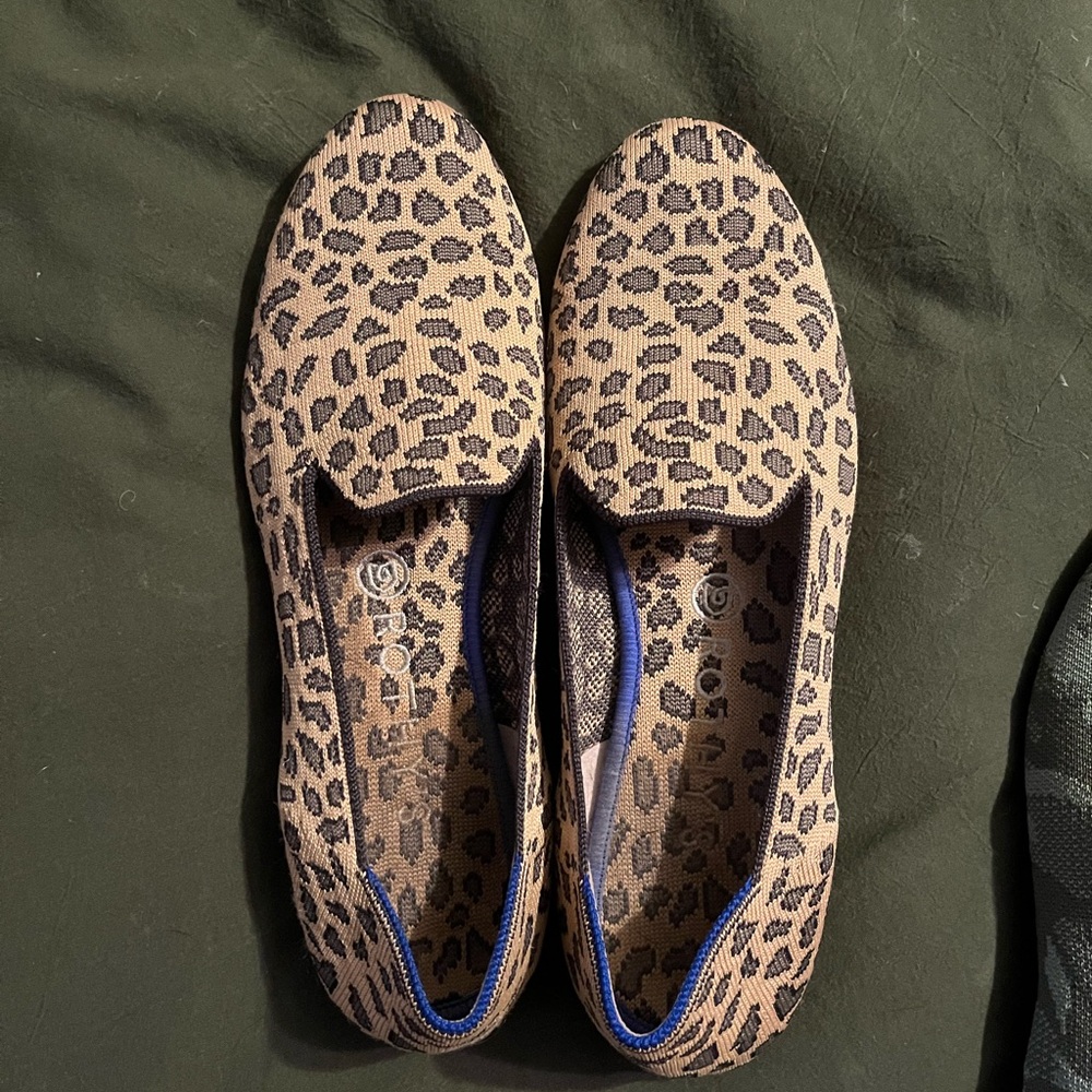 Rothy's Tan and Black Leopard Flats